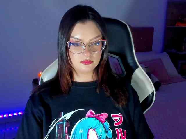 OphelianaRose webcam