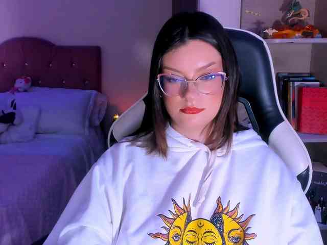 OphelianaRose webcam