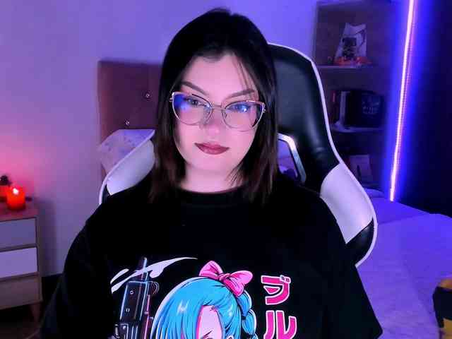 OphelianaRose webcam