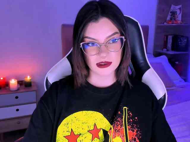 OphelianaRose webcam