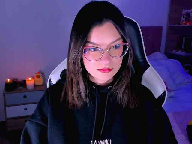 OphelianaRose webcam