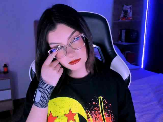 OphelianaRose webcam