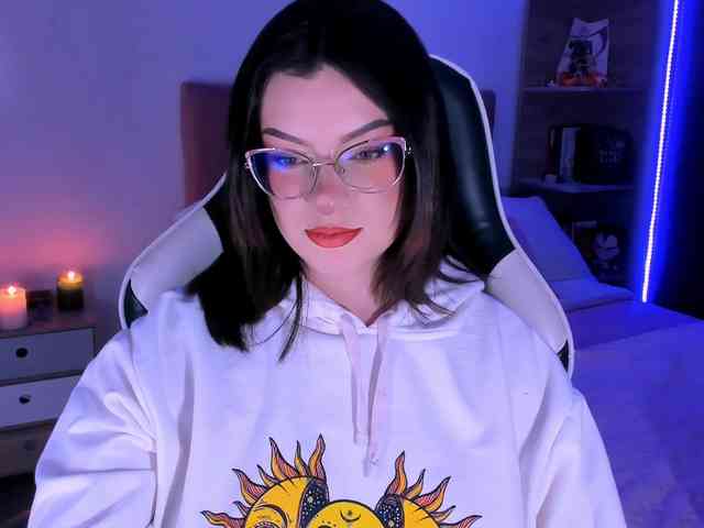 OphelianaRose webcam