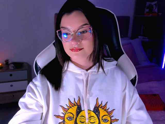 OphelianaRose webcam