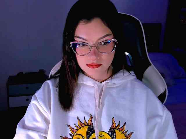 OphelianaRose webcam