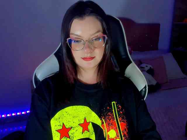 OphelianaRose webcam