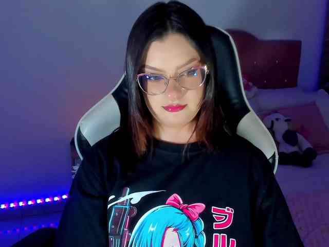 OphelianaRose webcam