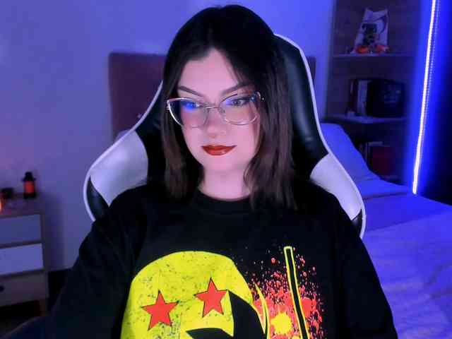 OphelianaRose webcam