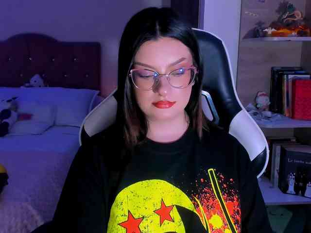 OphelianaRose webcam