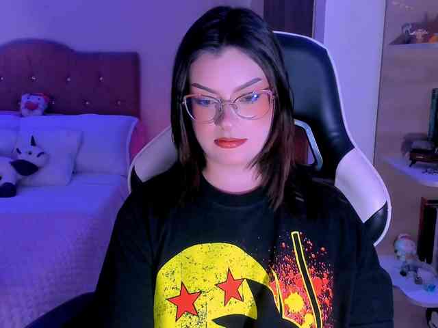 OphelianaRose webcam