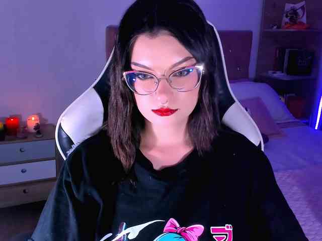 OphelianaRose webcam