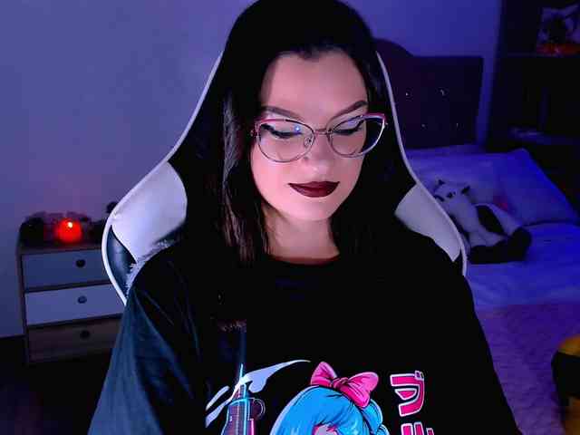 OphelianaRose webcam