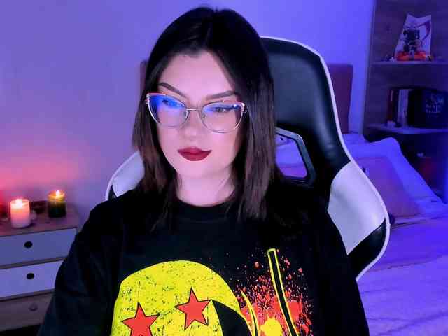 OphelianaRose webcam