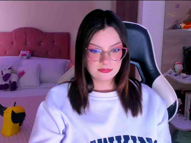 OphelianaRose webcam