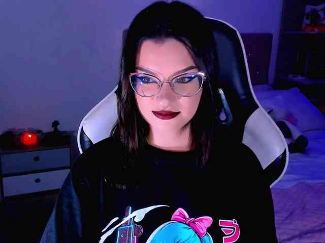 OphelianaRose webcam