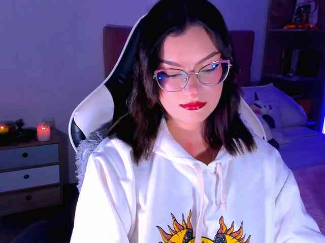 OphelianaRose webcam