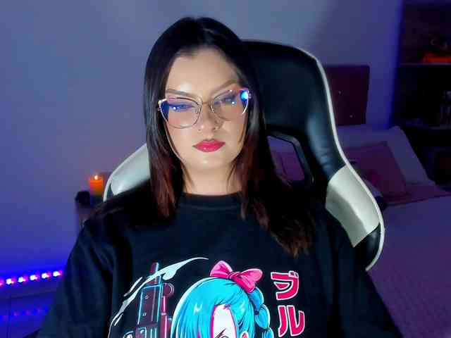 OphelianaRose webcam