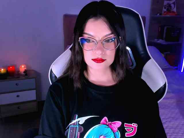 OphelianaRose webcam