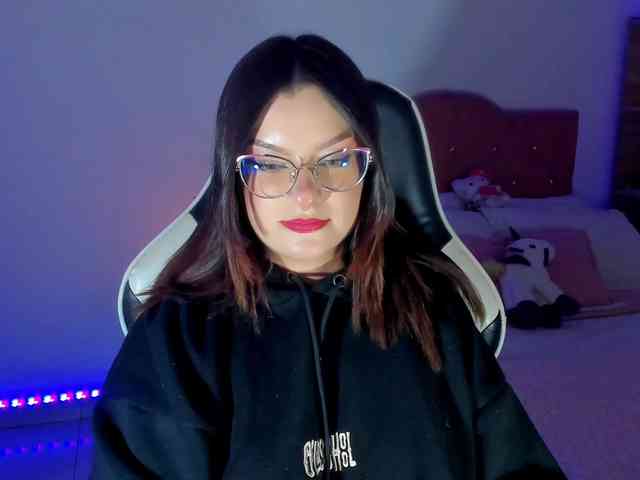 OphelianaRose webcam