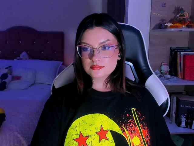 OphelianaRose webcam