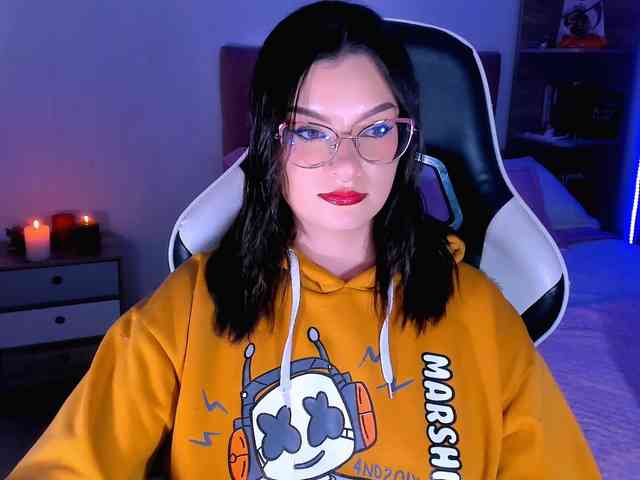 OphelianaRose webcam