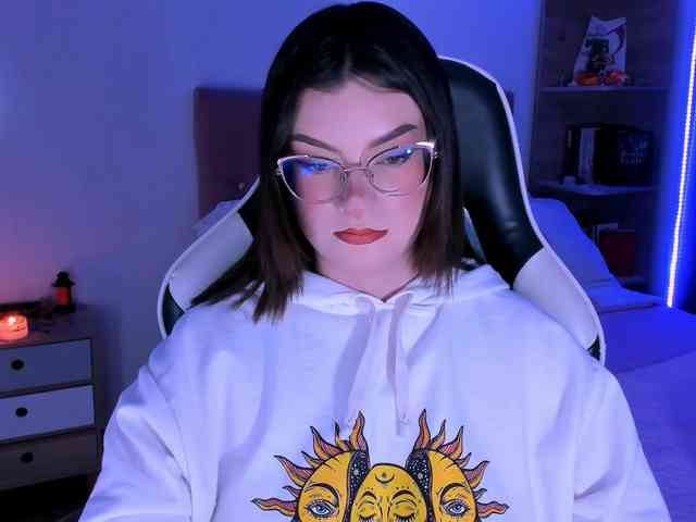 OphelianaRose webcam