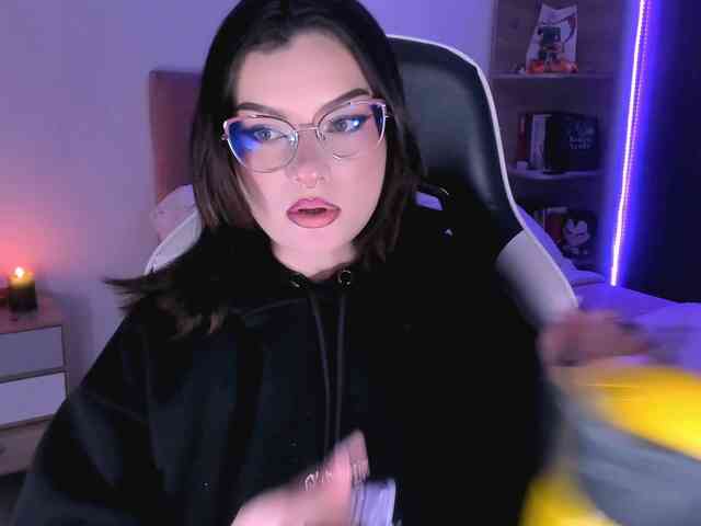 OphelianaRose webcam