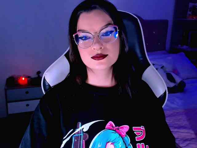 OphelianaRose webcam
