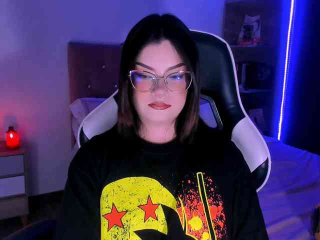 OphelianaRose webcam