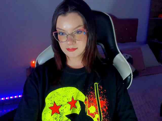 OphelianaRose webcam