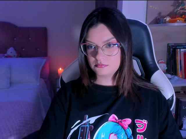 OphelianaRose webcam