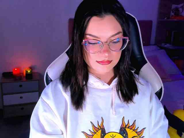 OphelianaRose webcam