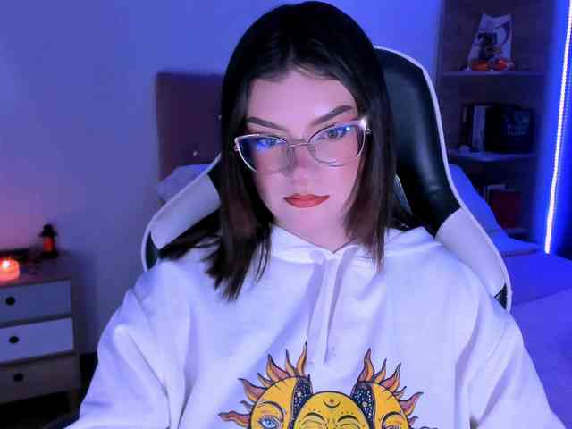 OphelianaRose webcam