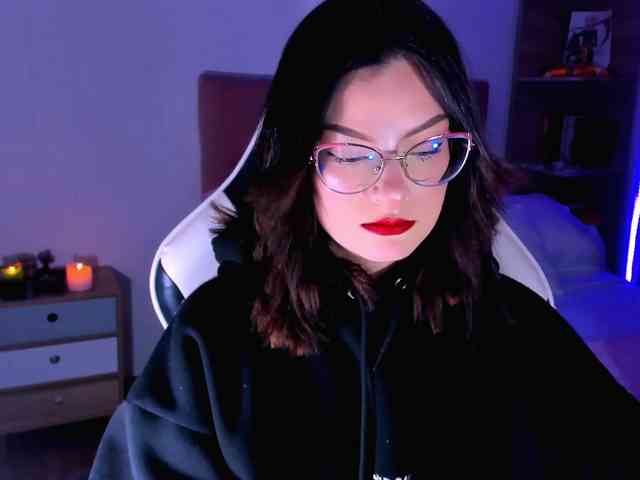 OphelianaRose webcam
