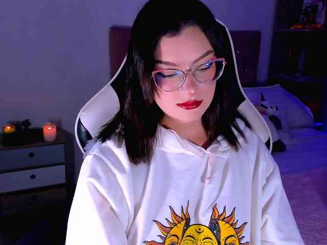 OphelianaRose webcam
