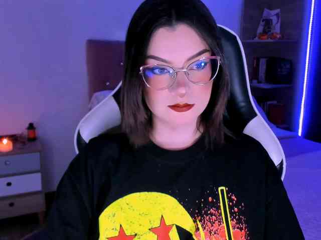 OphelianaRose webcam