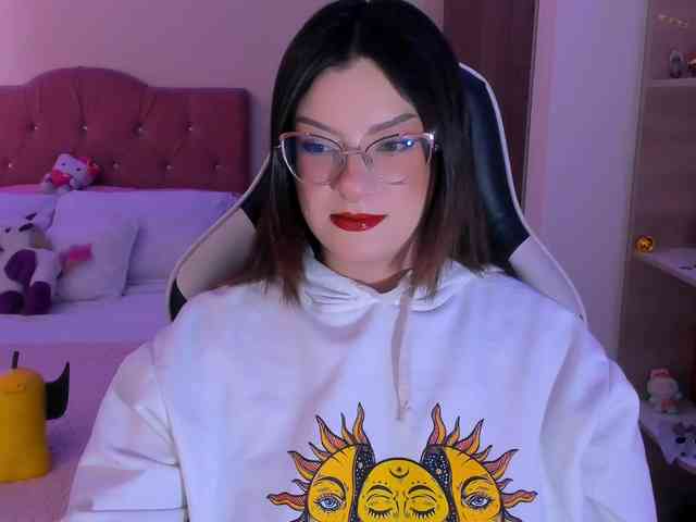 OphelianaRose webcam