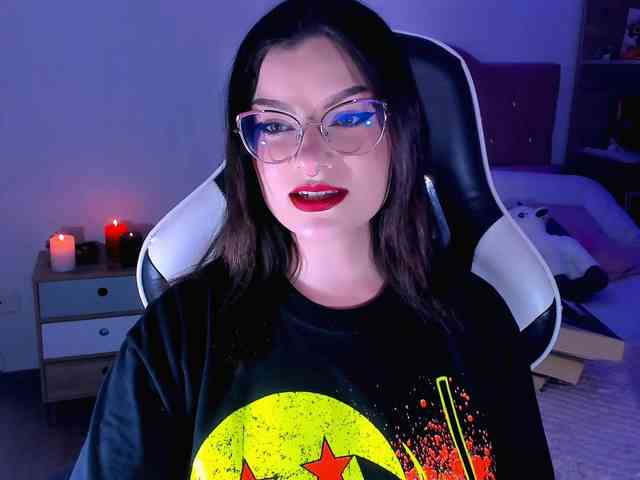 OphelianaRose webcam