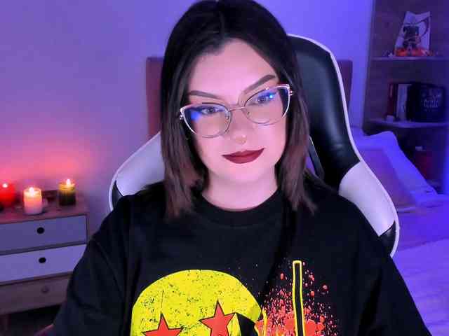 OphelianaRose webcam