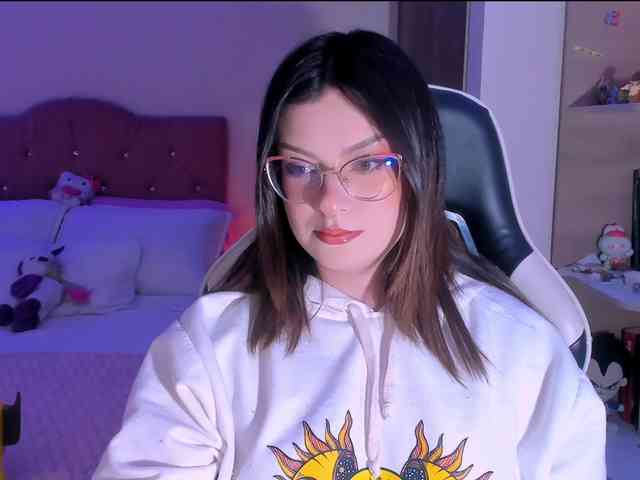 OphelianaRose webcam