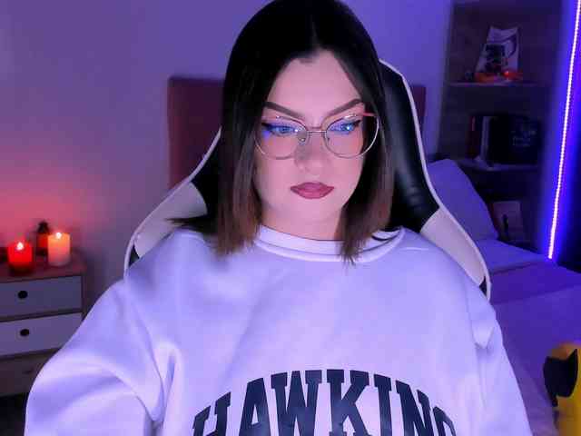 OphelianaRose webcam