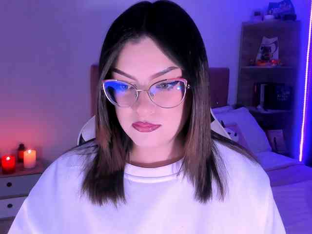 OphelianaRose webcam