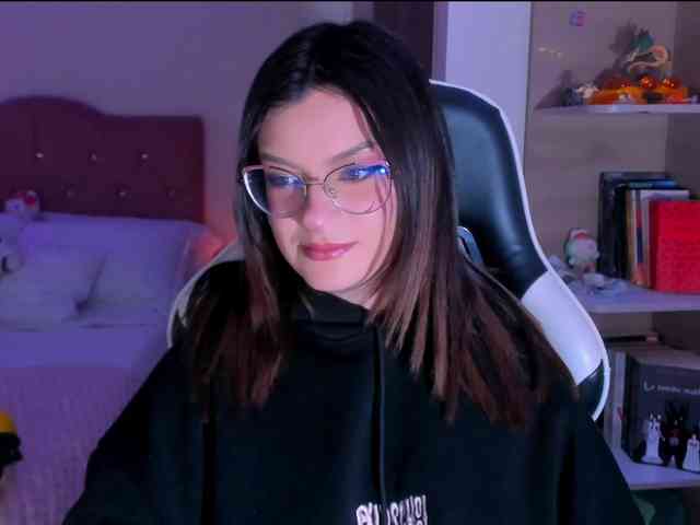 OphelianaRose webcam