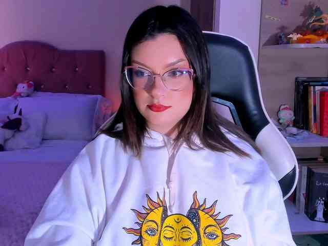 OphelianaRose webcam