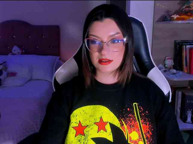 OphelianaRose webcam