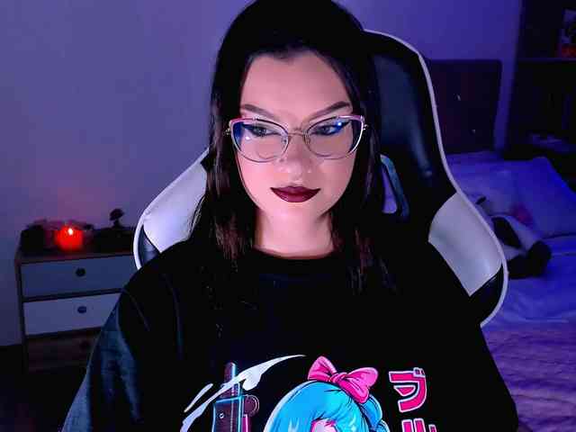 OphelianaRose webcam