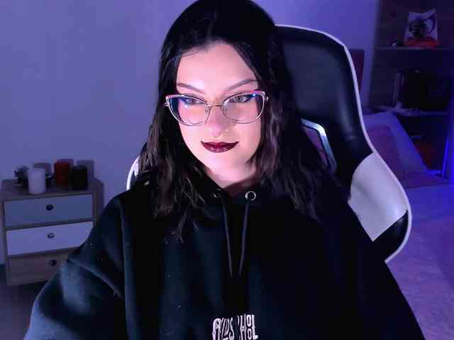 OphelianaRose webcam