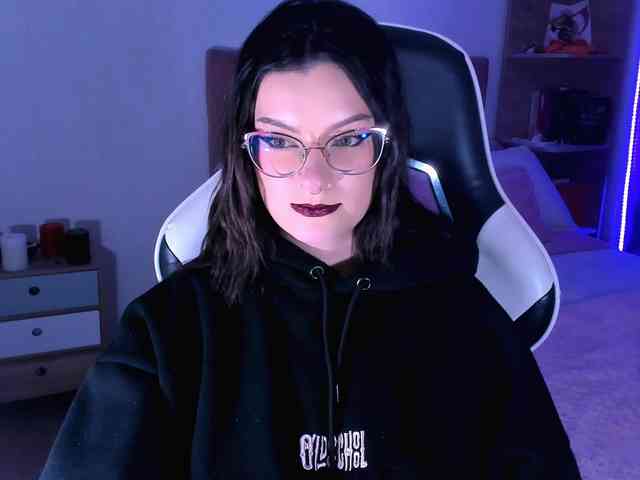OphelianaRose webcam