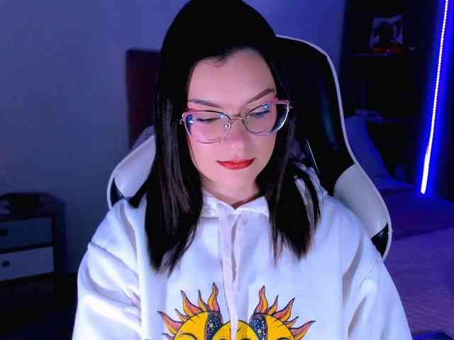 OphelianaRose webcam