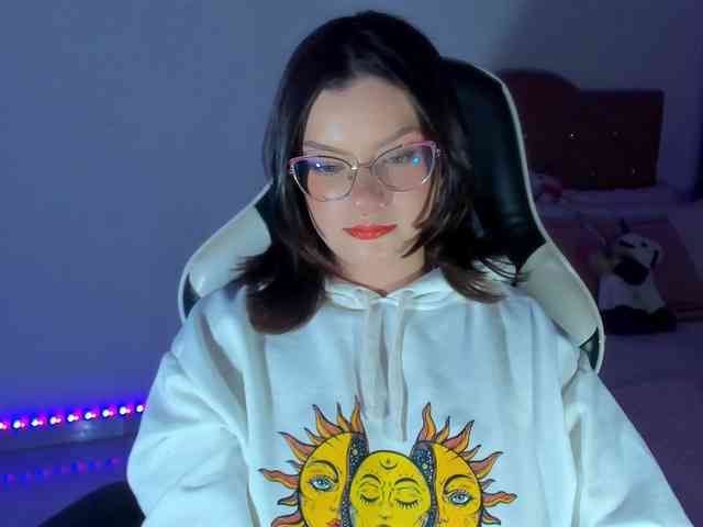 OphelianaRose webcam